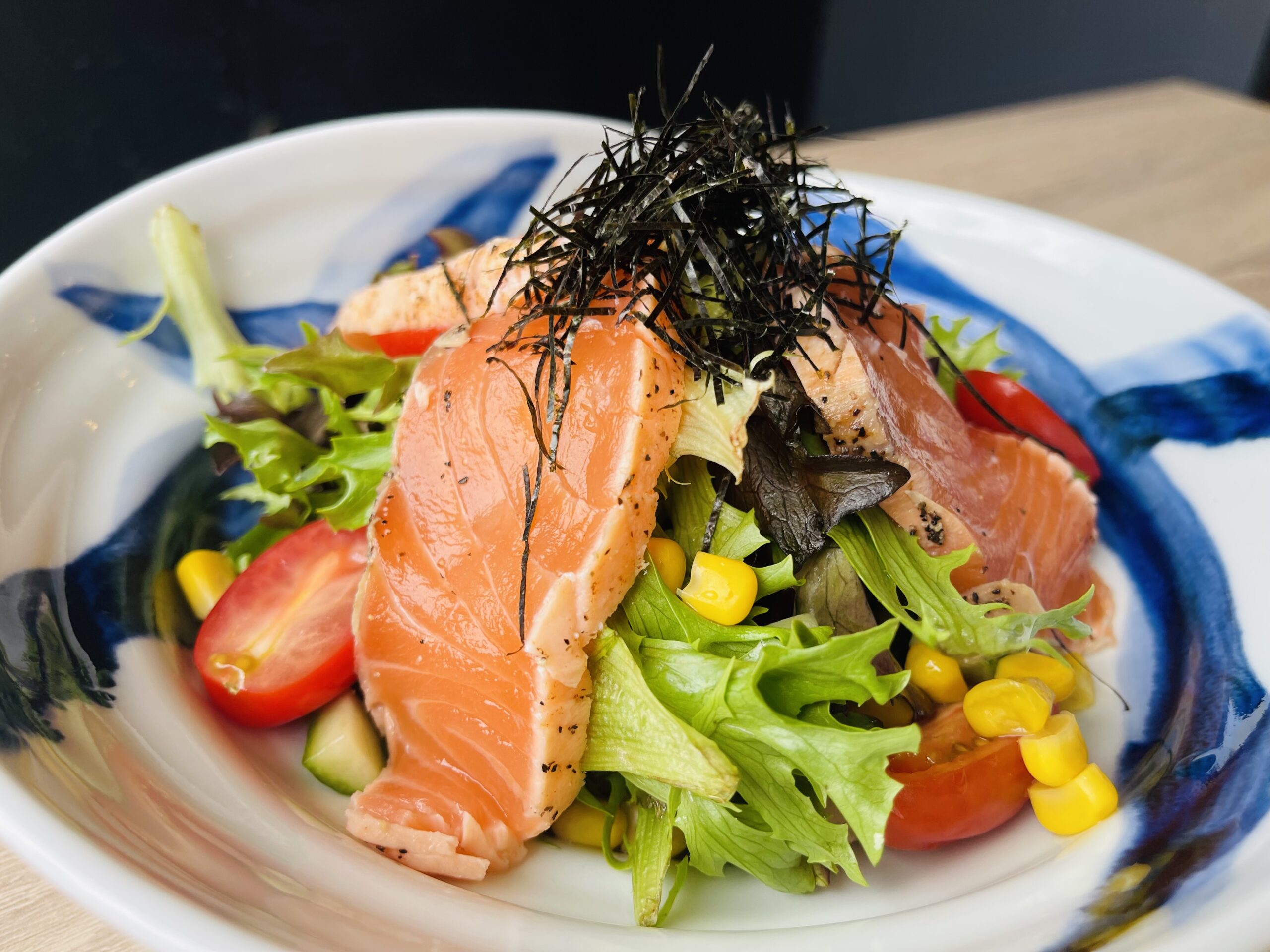 Seared Salmon Salad